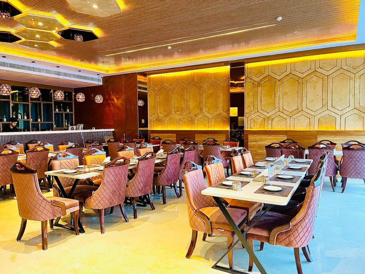 Hotel Ekas ลัคเนา ภายนอก รูปภาพ